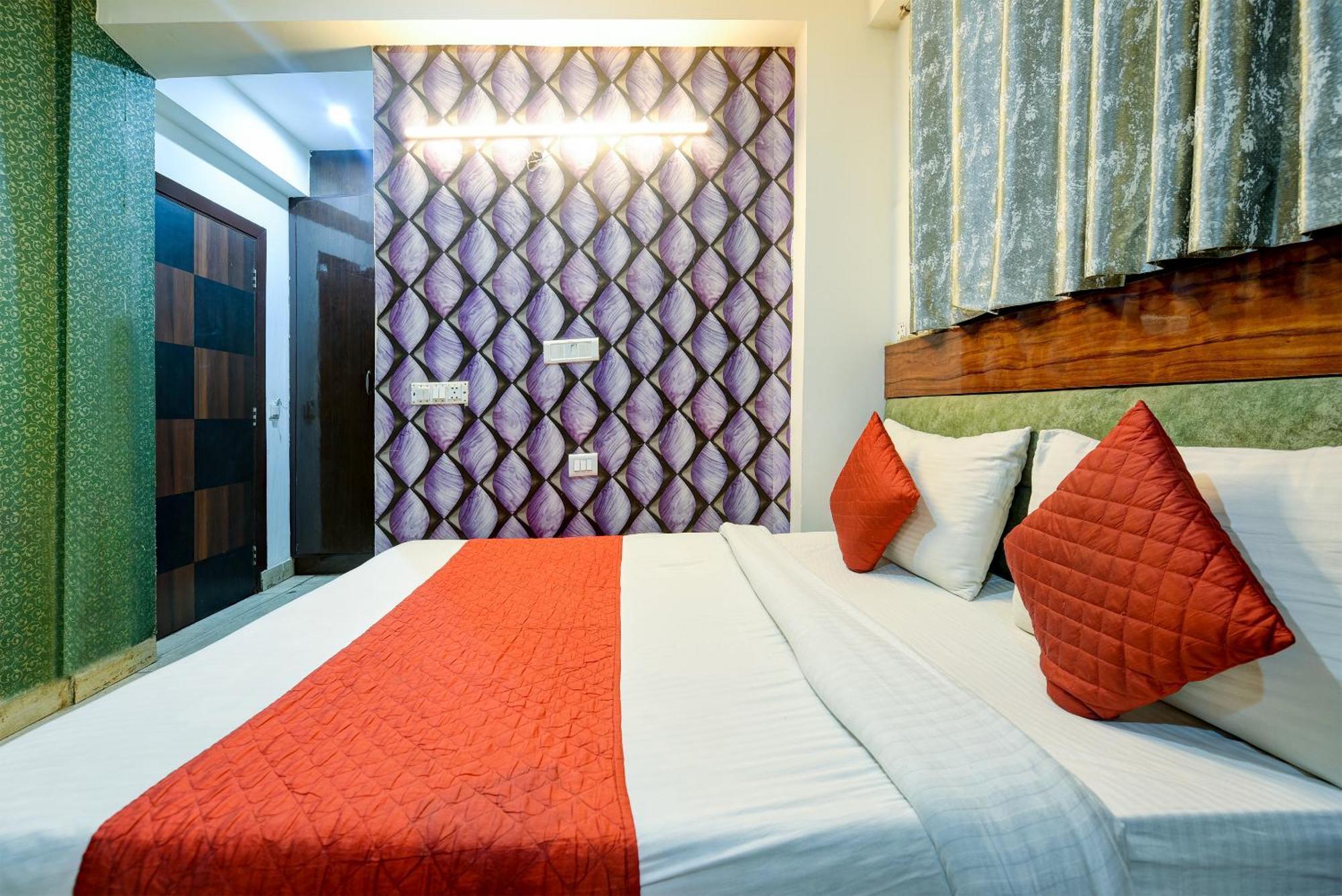 Airport Hotel Classic Park 뉴델리 외부 사진